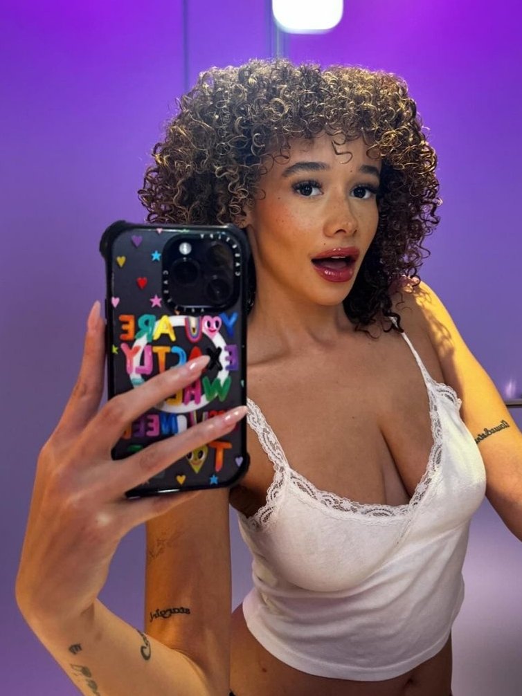 Talia Jackson #D4bJb7Ln