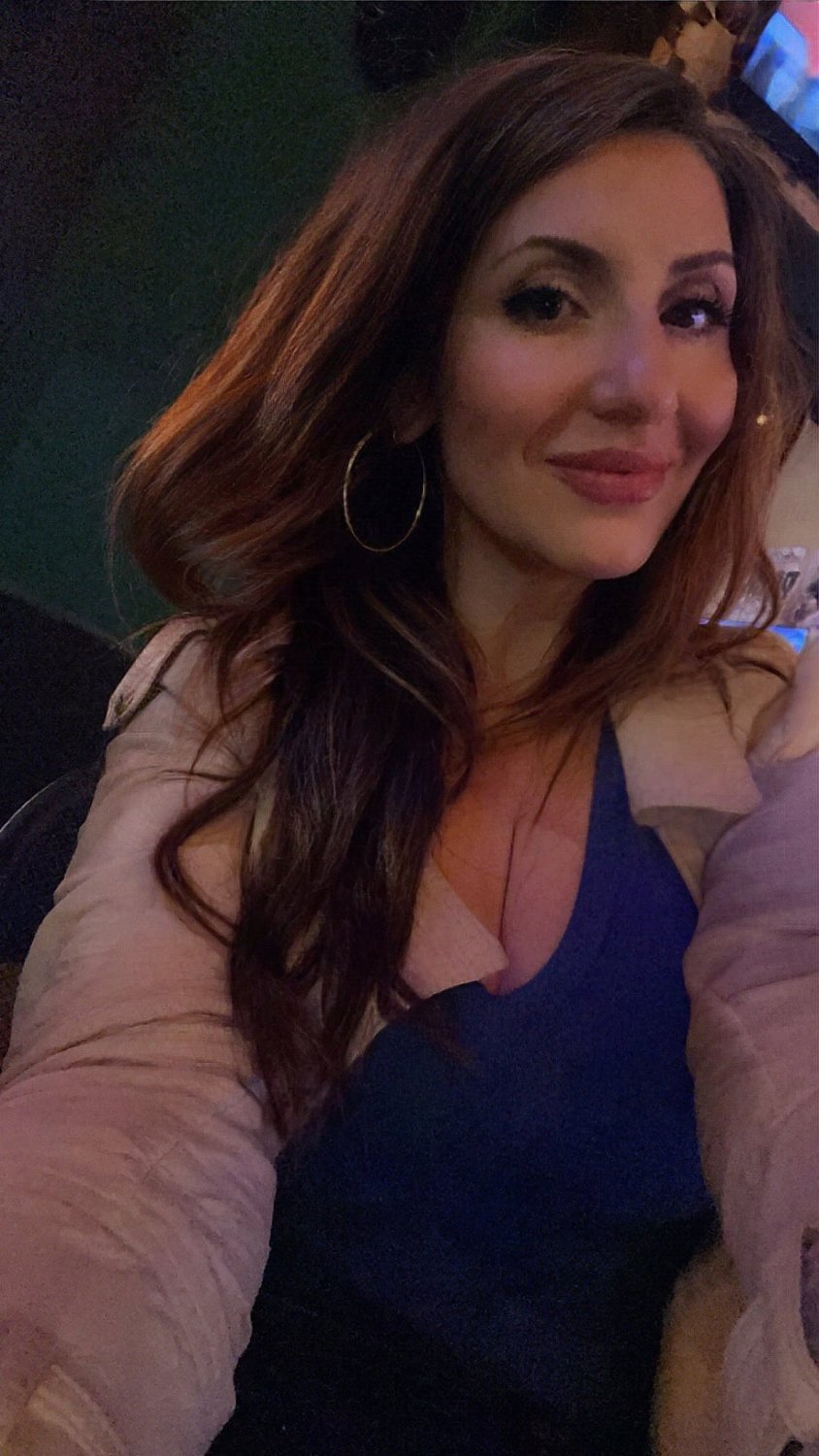 Big Tits MILF Smoken Hot #ygp6qZ4B