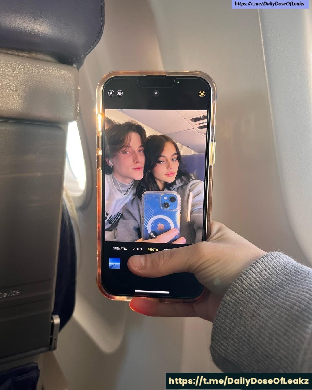 Amateur couple love to fuck in new places #dN265thR