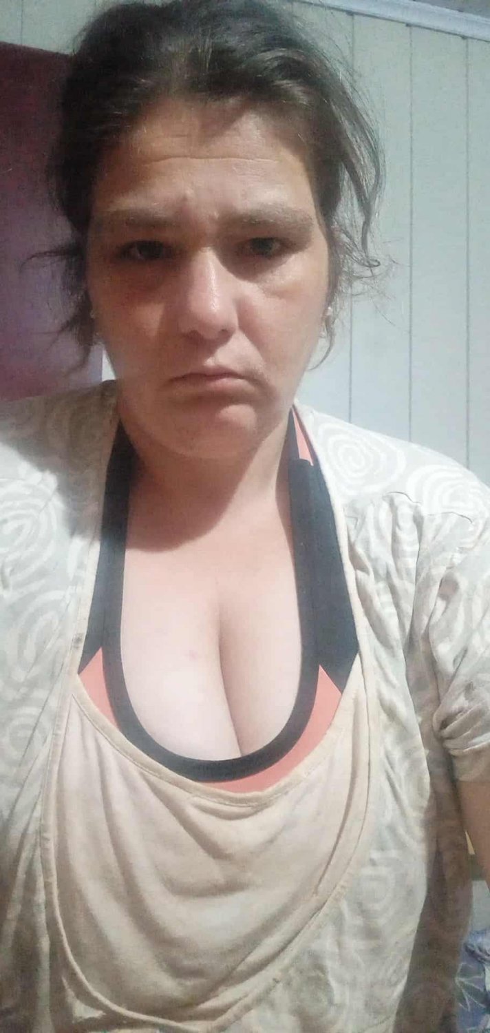 Casada feia branca trai o marido corno quase na cara dele com o novinho Nego do face que conheceu #aa1DFVIR